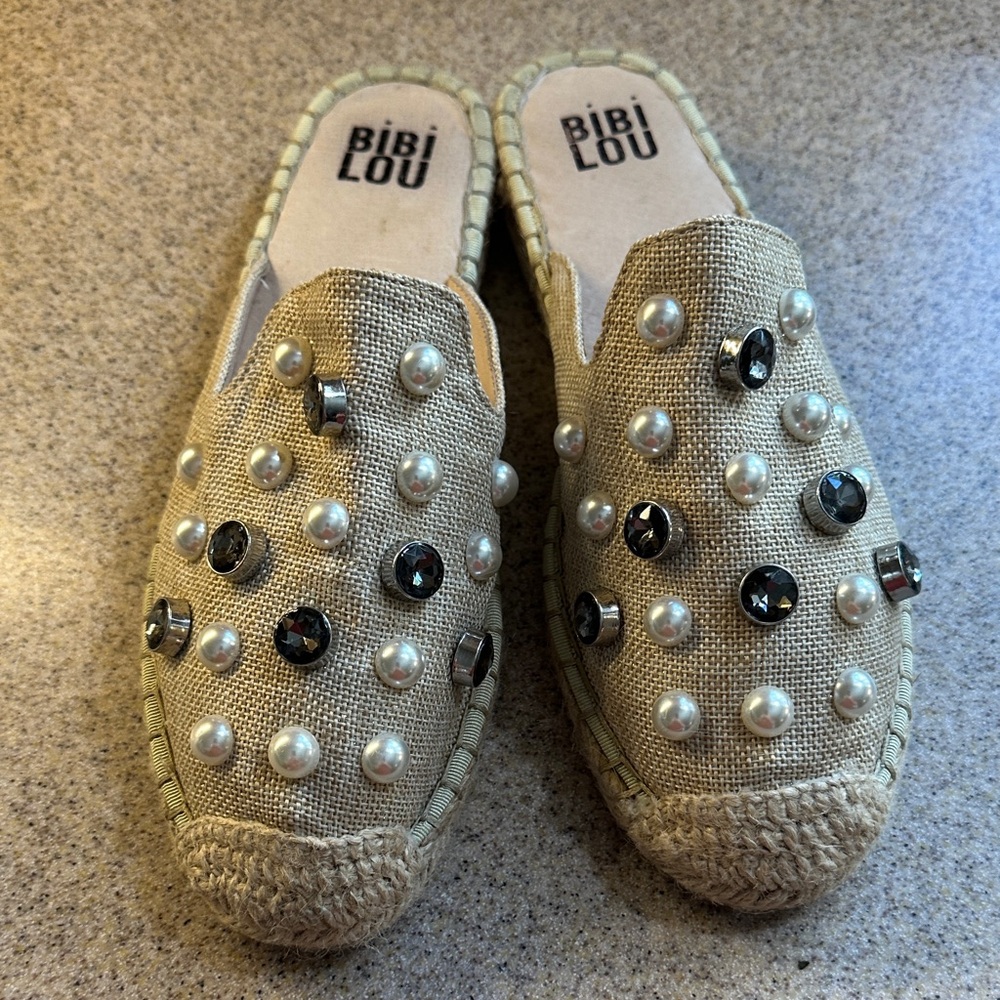 BiBi Lou Anthropologie linen espadrille embellished slides size 41 leather lined